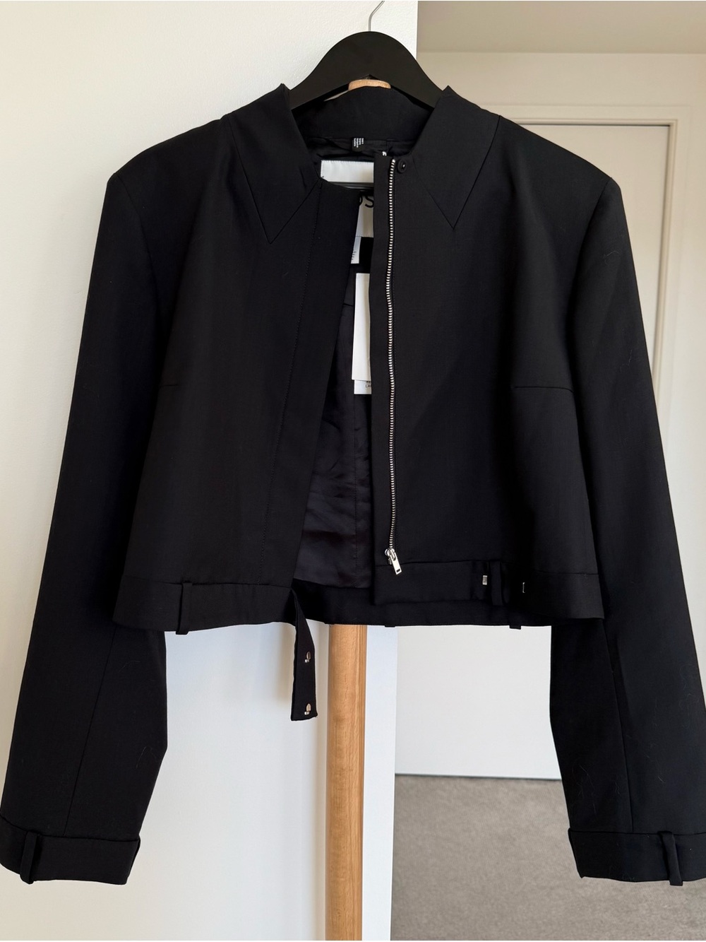 COS Black Cropped Zip-Up Blazer. Brand New. US 12 size.
